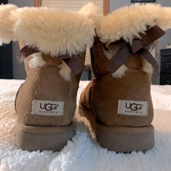 UGG Shoes - Ugg short Bailey bow boots
